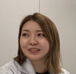 先輩社員（10）